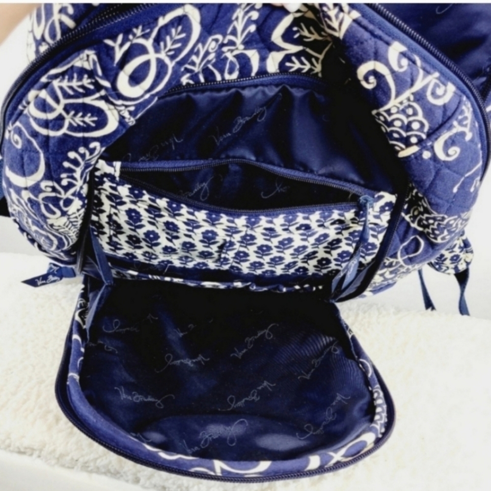 VERA BRADLEY Twirly Birds Navy Blue Laptop Backpack - Picture 9 of 12